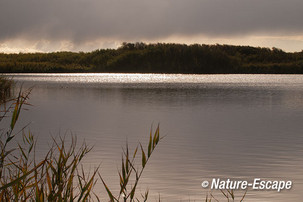 Dreigende wolken boven Tweede meer in het Zwanenwater 1 271012